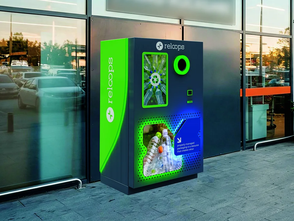 Reloops reverse vending machine outside a store